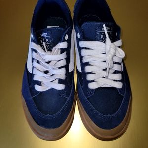 Boys Vans blue low top tennis shoes